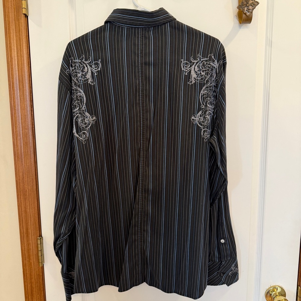 Two A.M. Mens Large Black Striped Shirt with Embroidery